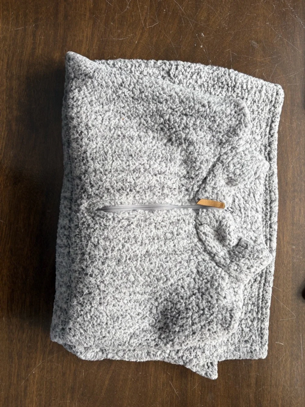 Sweaters - Picture 2 of 3